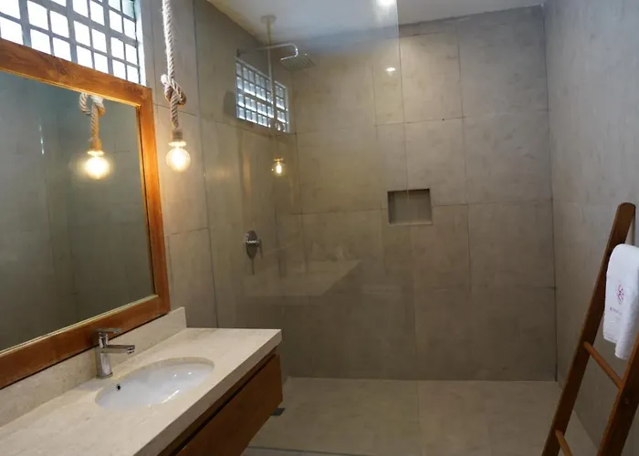 Umah Anyar Hotel 3*